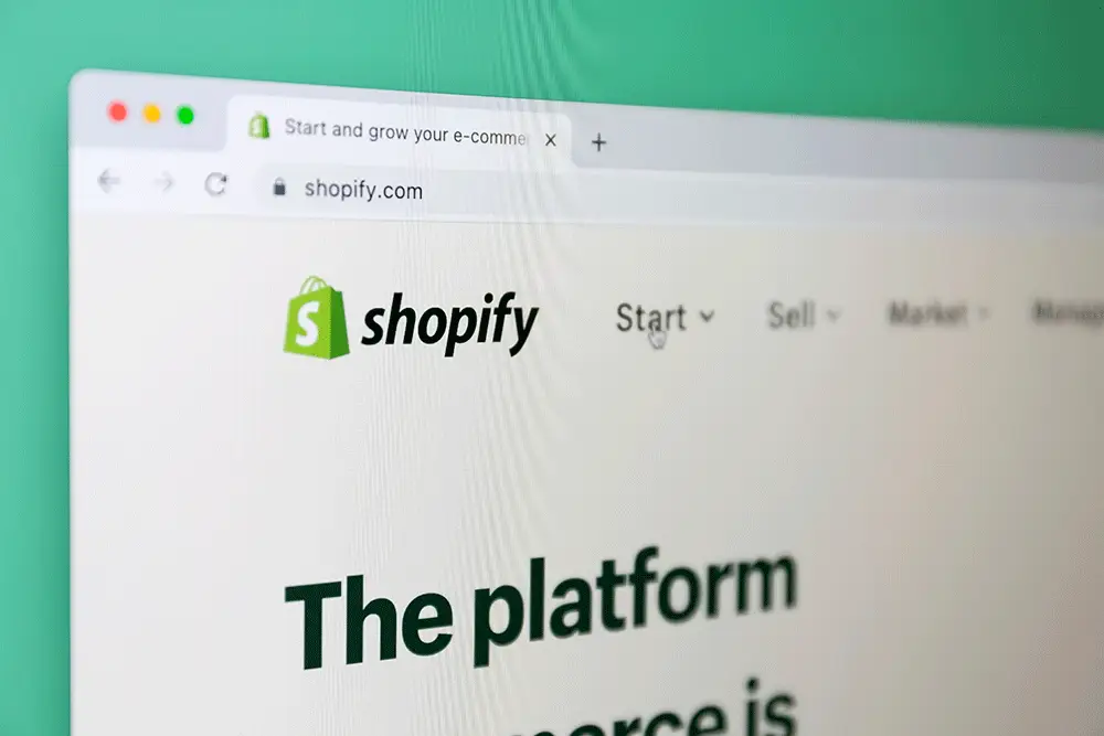 Read more about the article Shopify vs. BigCommerce for SEO: Why Shopify Stands Out with Tools like Yoast